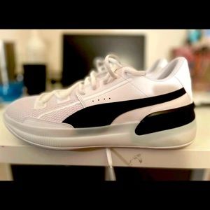 Puma Clyde Hardwood Basketball Shoes